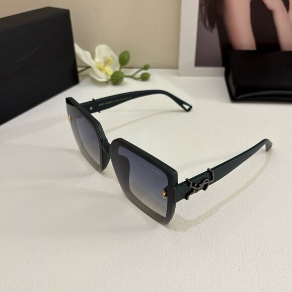 Sleek Black YSL Sunglasses with Gold Logo - Picture 3 of 6